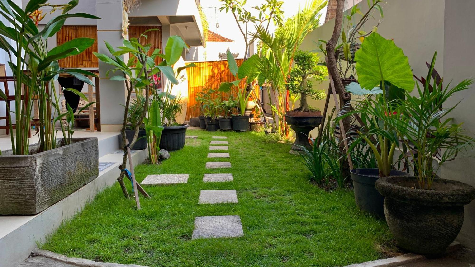 The Lima Home Stay In Canggu Экстерьер фото