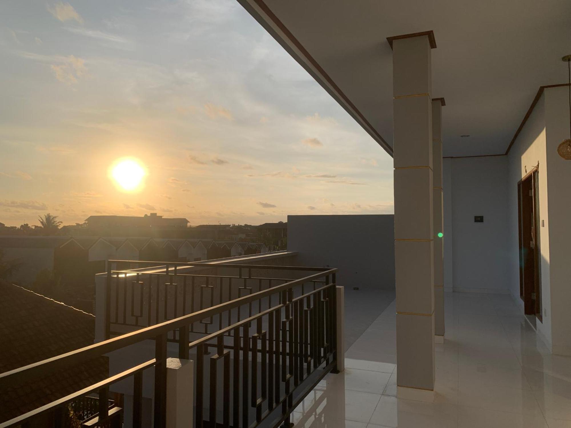 The Lima Home Stay In Canggu Экстерьер фото