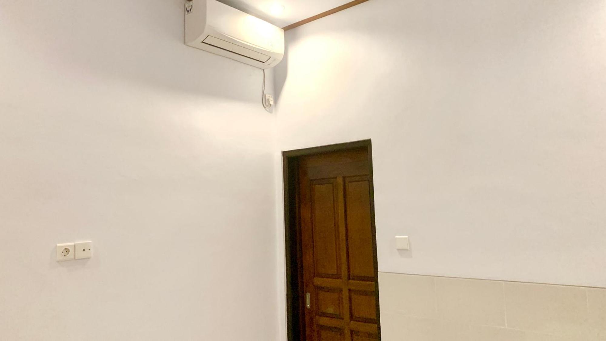 The Lima Home Stay In Canggu Экстерьер фото