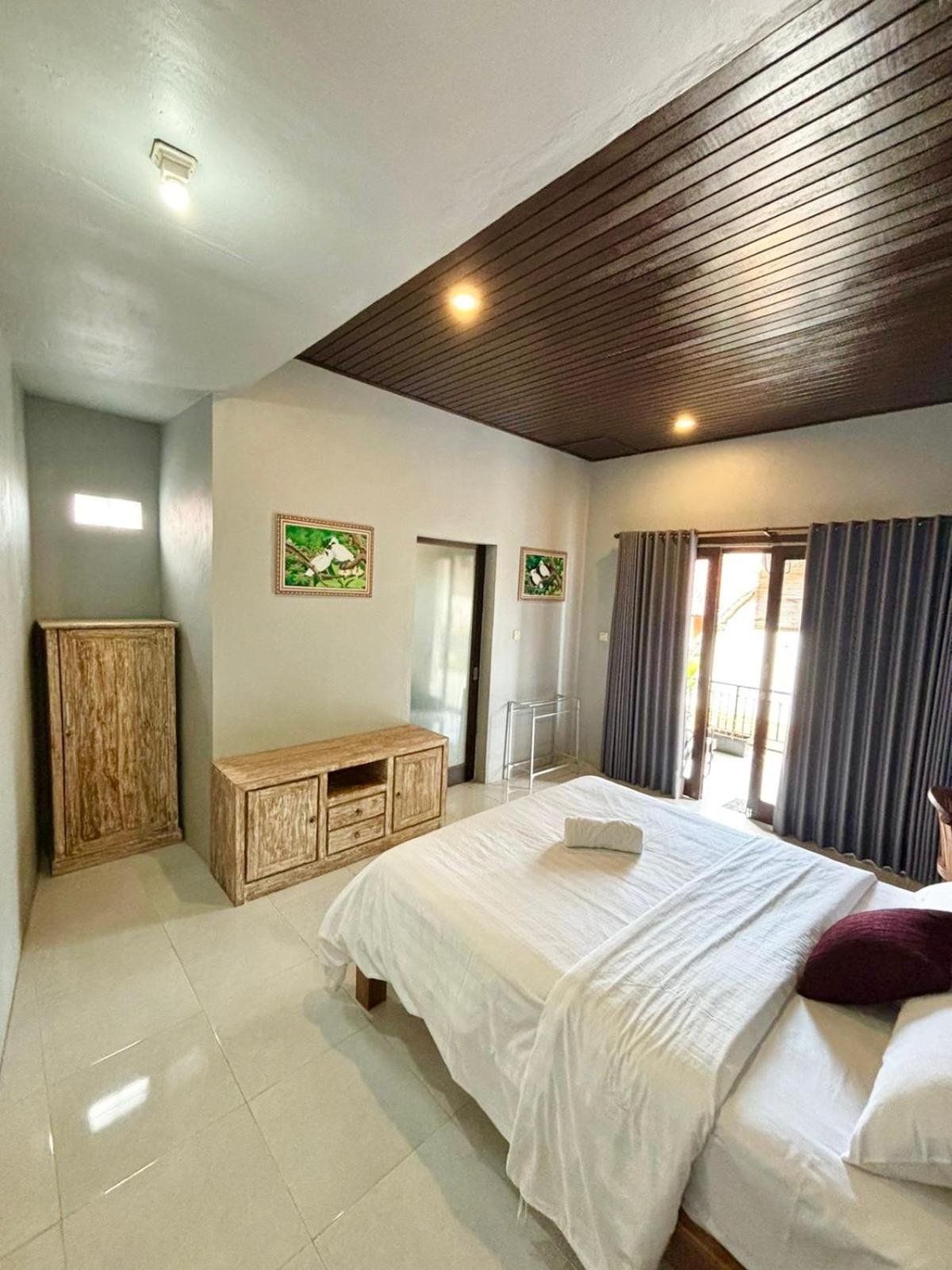 The Lima Home Stay In Canggu Экстерьер фото