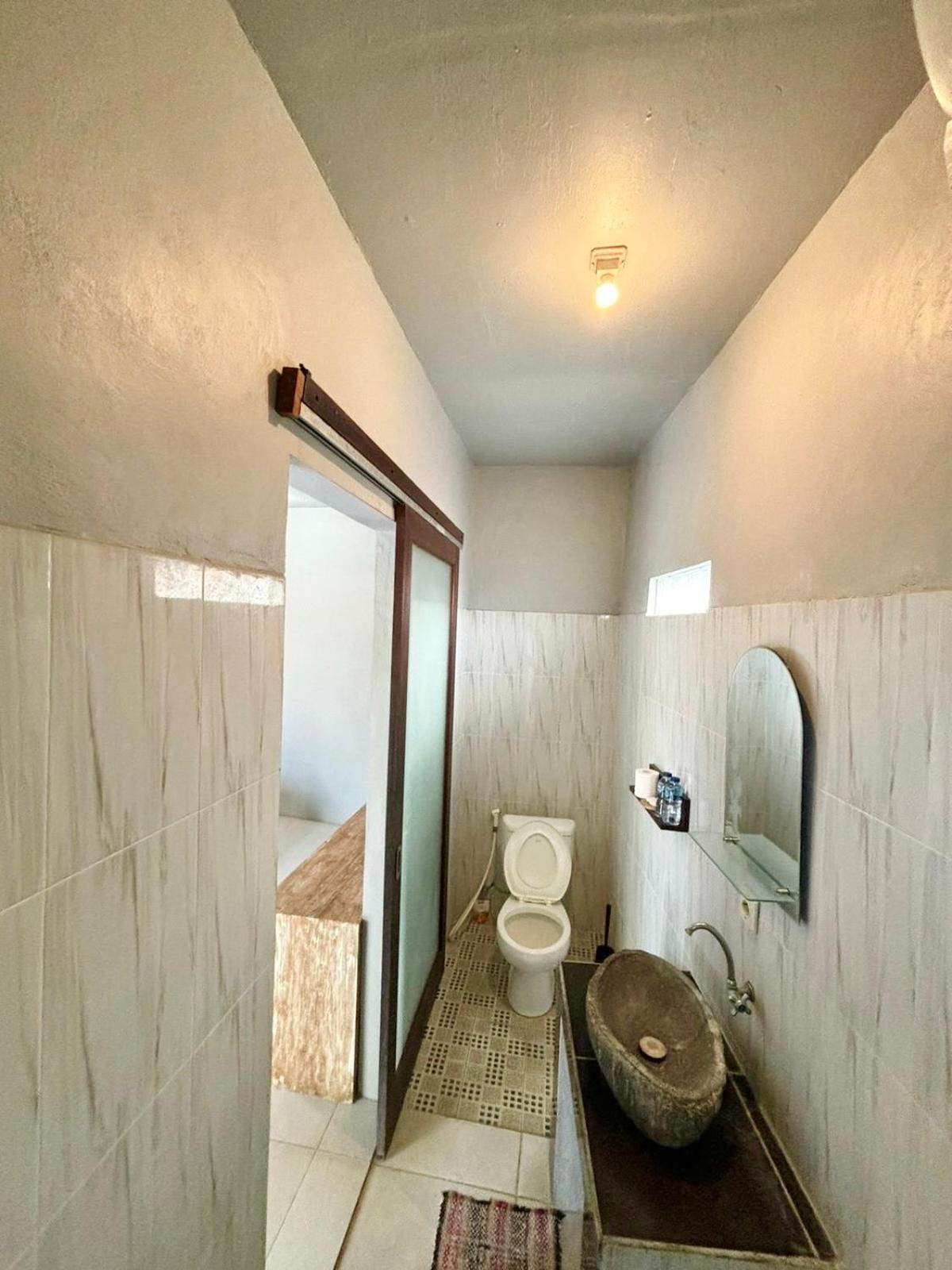 The Lima Home Stay In Canggu Экстерьер фото