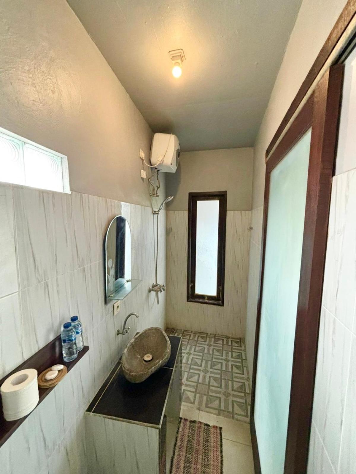 The Lima Home Stay In Canggu Экстерьер фото