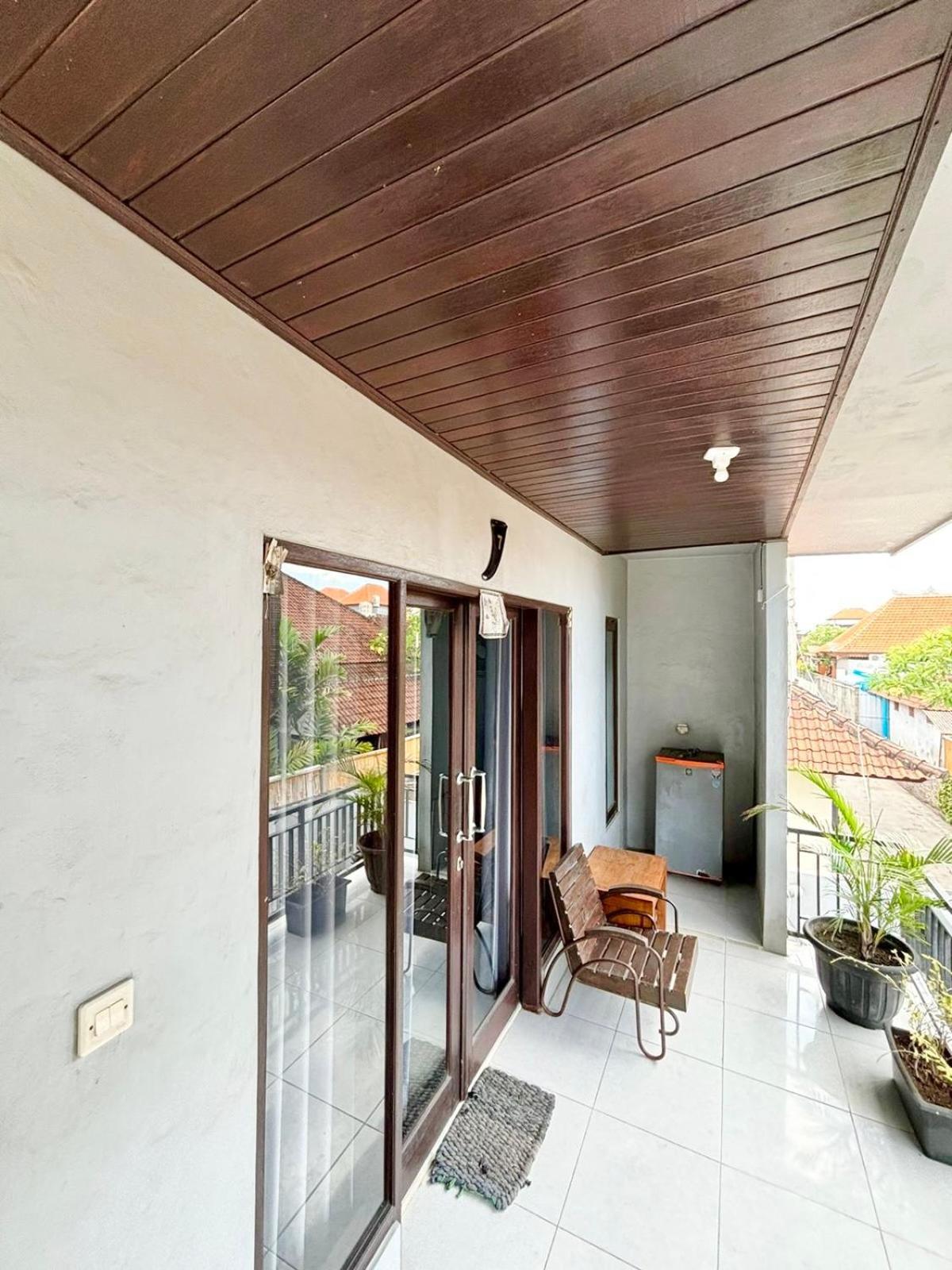 The Lima Home Stay In Canggu Экстерьер фото